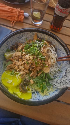  at 36 Pho Co in Weimar