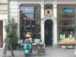 Outside  at 36 Pho Co in Weimar