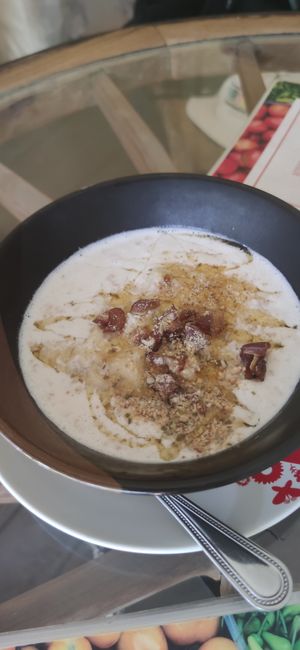 Oatmeal #Veganuary at Bodhi Tree Cafe in Chiang Mai