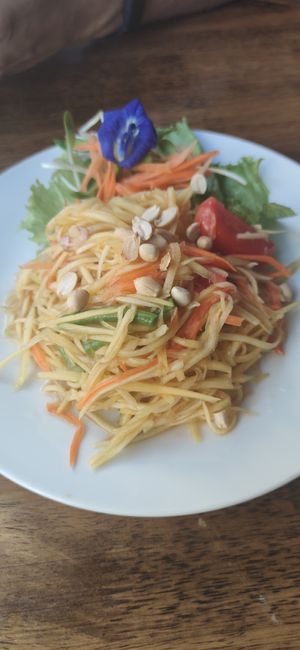 Mango salad #Veganuary at Bodhi Tree Cafe in Chiang Mai