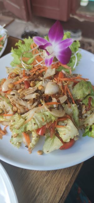 Burmese salad #Veganuary at Bodhi Tree Cafe in Chiang Mai