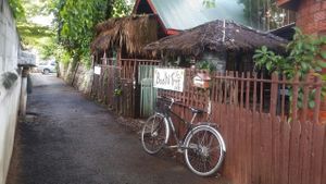 street front at Bodhi Tree Cafe in Chiang Mai