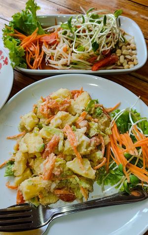 Vegan Potato Salad and Somtam (Thai Spicy Papaya Salad). #Veganuary at Bodhi Tree Cafe in Chiang Mai