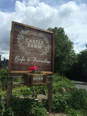 the sign  at Castle Farm Cafe in Bath