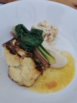 Cauliflower in 2 variations, puree & roasted. at Mediamatic ETEN in Amsterdam