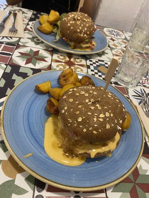 🍔  at Distrito Vegano in Madrid