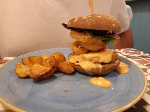 California burger at Distrito Vegano in Madrid