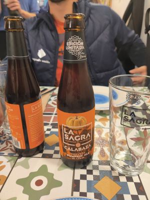Pumpkin beer at Distrito Vegano in Madrid