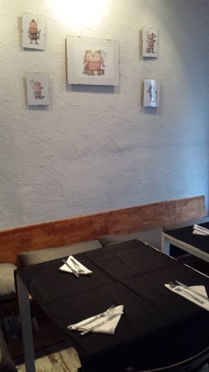 Mesas at Distrito Vegano in Madrid