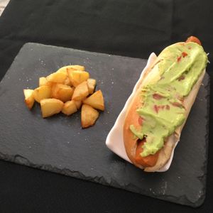perrito chileno at Distrito Vegano in Madrid