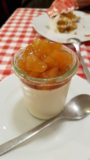 Panna cotta at Distrito Vegano in Madrid