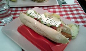 Delicious hot dog with avocado at Distrito Vegano in Madrid