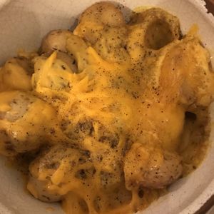 Swiss style cheesey herby potatoes  at Distrito Vegano in Madrid