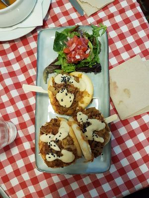 Soy and leek bao at Distrito Vegano in Madrid