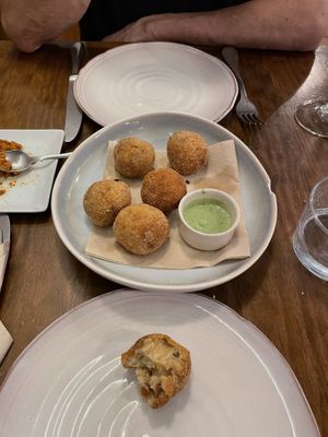 Croquetas de tomate seco y parmesano at La Encomienda in Madrid