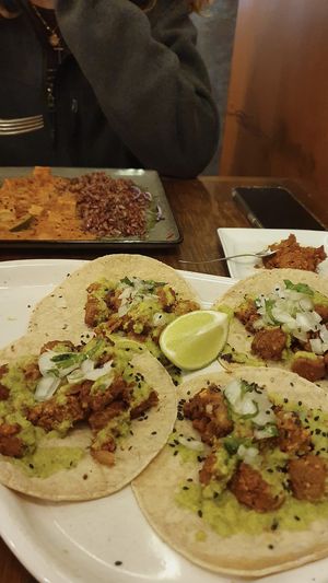 Tacos suadero y Mafe de verduras con tofu ahumado  at La Encomienda in Madrid