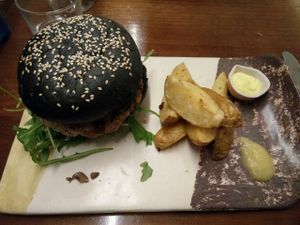 oriental burger at La Encomienda in Madrid