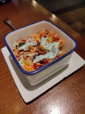 Quinoa salad as Appetizer with the drinks at La Encomienda in Madrid