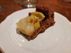 Menu of the day / Dessert / orange and chocolate cake with baked apple at La Encomienda in Madrid