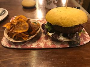 veggie burger at La Encomienda in Madrid