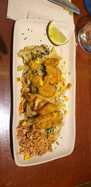 Pad Thai at La Encomienda in Madrid