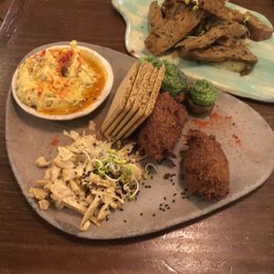 Mediterranean platter and seitan. Unfortunately I wouldn’t order either of them again. at La Encomienda in Madrid