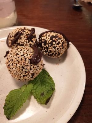 bombones de chocolate at La Encomienda in Madrid