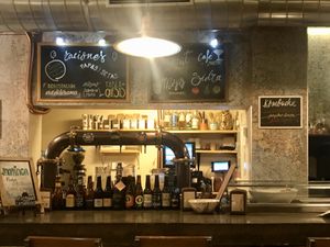 Ambiente y decoración acogedores 👍🏽  at La Encomienda in Madrid