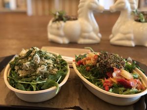 👌👌 at Manna Life Food in Miami