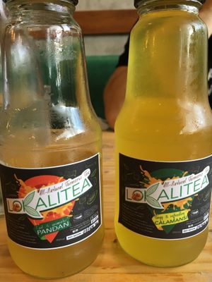 Pandan and calamansi flavored turmeric tea at Greenery Kitchen in Makati