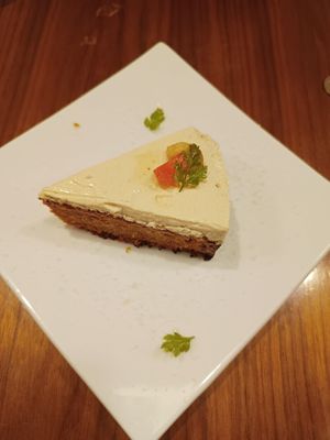 Vegan carrot cake at Mr. Farmer - Omotesando in Tokyo