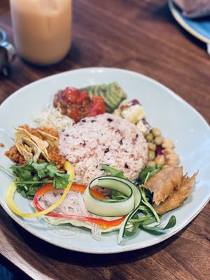 Taco salad plate  at Mr. Farmer - Omotesando in Tokyo