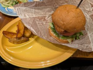 Burger at Mr. Farmer - Omotesando in Tokyo
