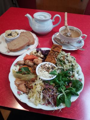 The savory brunch at Les 4 Jeudis in Brussels