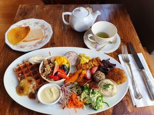 Brunch at Les 4 Jeudis in Brussels