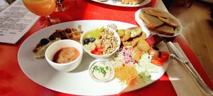 Brunch at Les 4 Jeudis in Brussels