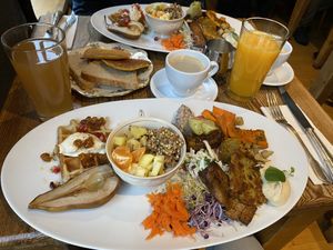 2 brunchs sucré /salé   at Les 4 Jeudis in Brussels