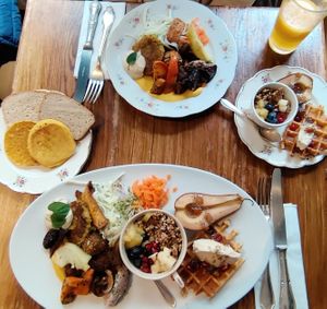 Brunch royale et brunch luxe (plus petit) at Les 4 Jeudis in Brussels
