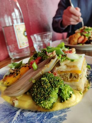  at Les 4 Jeudis in Brussels