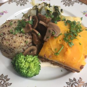 Main at Les 4 Jeudis in Brussels