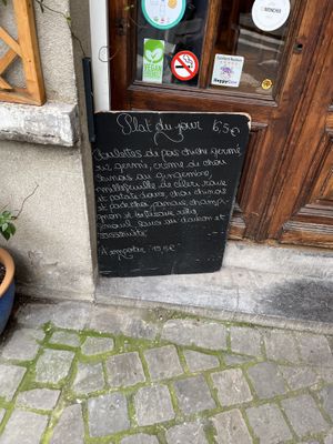   at Les 4 Jeudis in Brussels