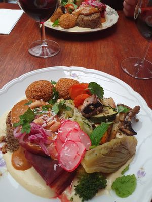  at Les 4 Jeudis in Brussels