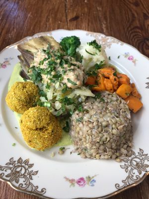 Main  at Les 4 Jeudis in Brussels