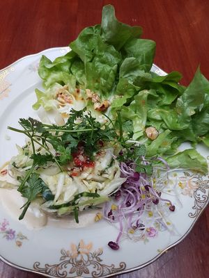 cold starter - salad at Les 4 Jeudis in Brussels