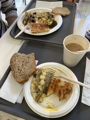 Medium plate with pasta soup  at Insaluteria in Milan