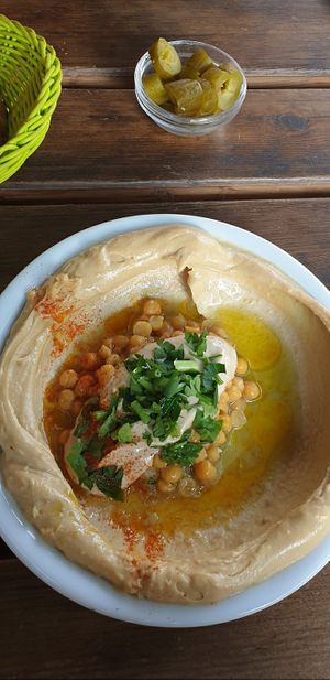 Hummus at Hummus & Friends in Berlin