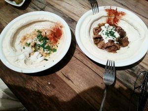 Hummus with chicl peas and onion/ hummus with mushrooms at Hummus & Friends in Berlin