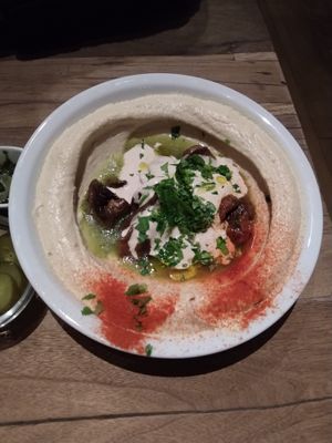 Hummus at Hummus & Friends in Berlin