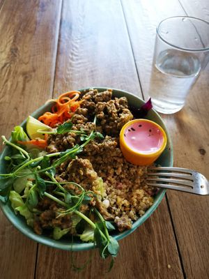 Pulled oat salad at Oh my Goodness in Helsinki