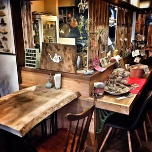 warm interiors at Little Saebejae in Tokyo